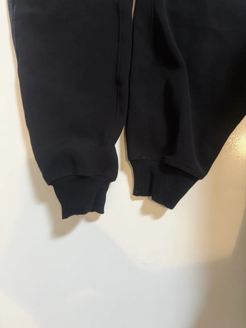 Lululemon On the Fly Jogger Velvet Trim 6